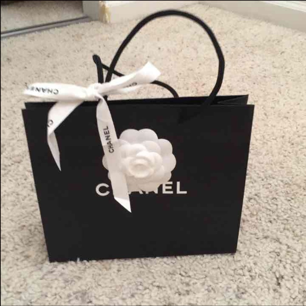 Brand new CHANEL shopping bag