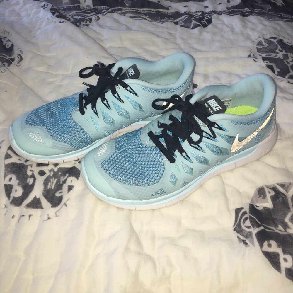 Like-New Light Blue Nike Free Run 5.0