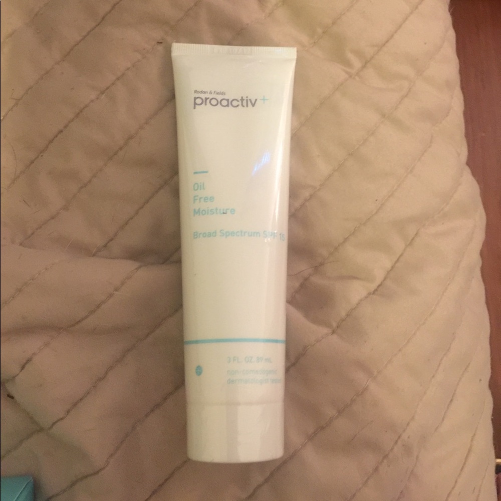 Oil free moisturizer