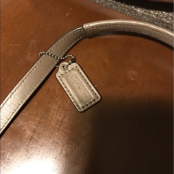 Coach purse - Picture 4 of 4