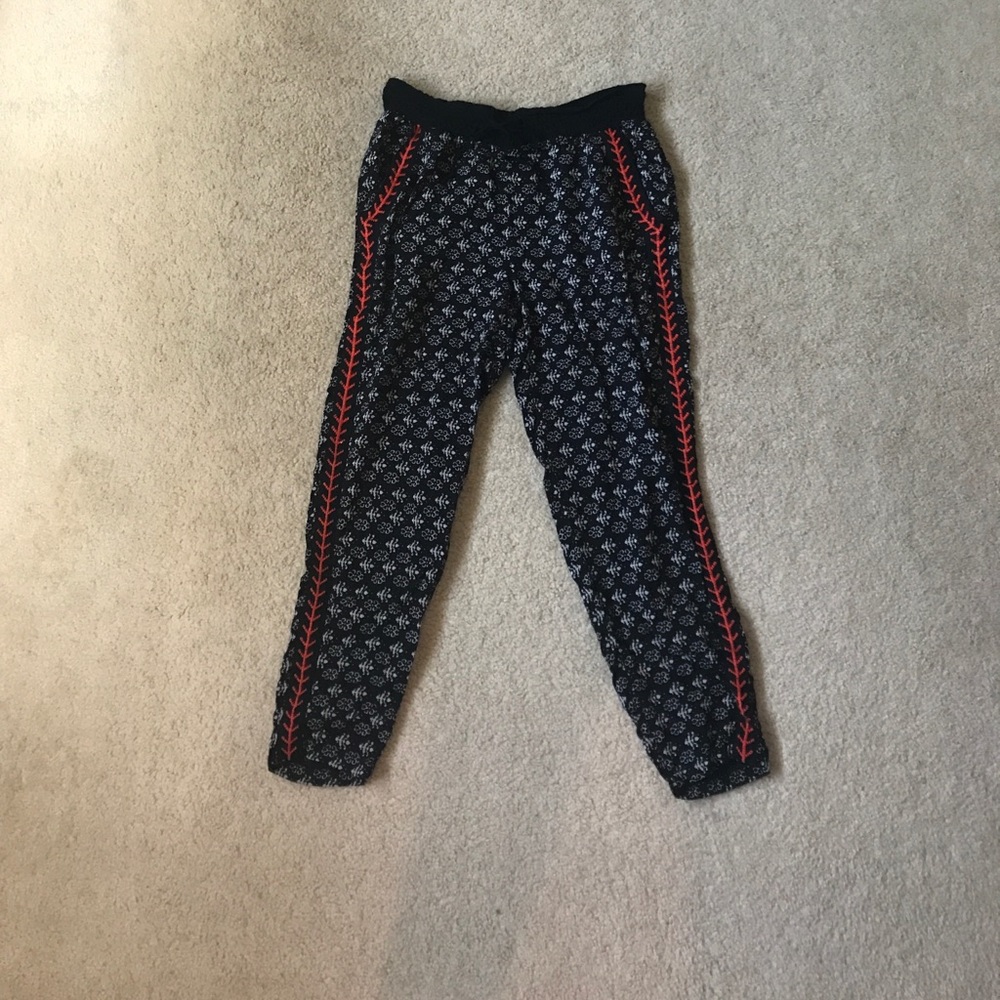 Flowy patterned pants