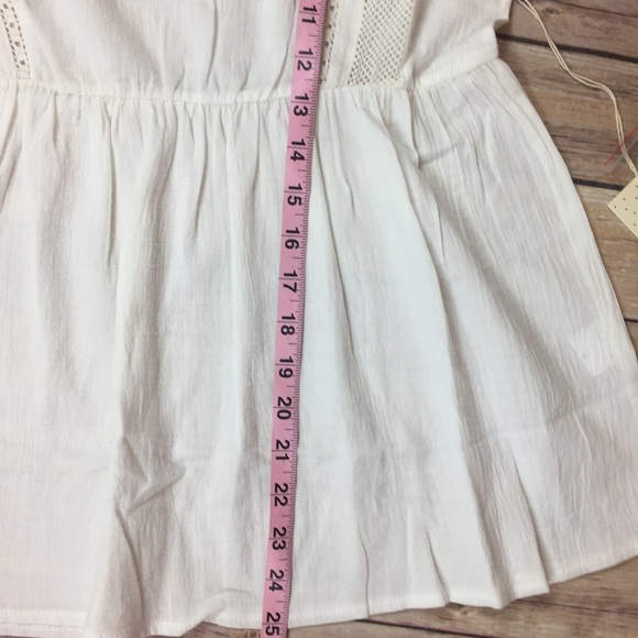 ❗️S-L Ivory Short Sleeve Lightweight top - Picture 4 of 5