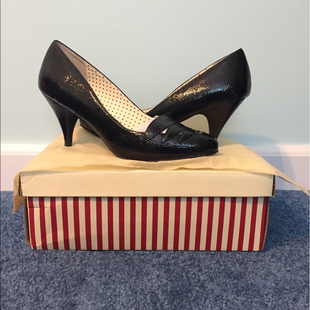 B.A.I.T HUNTER BLACK HEELS