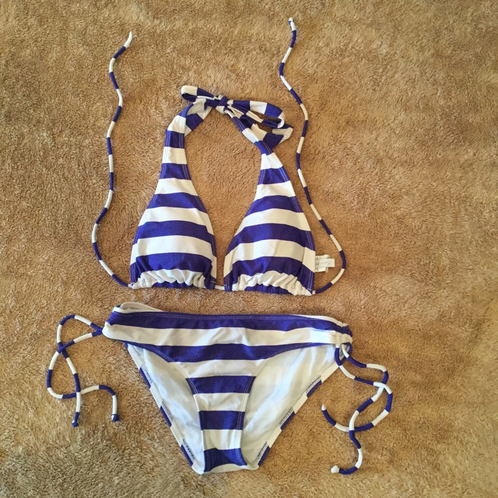 Striped String Bikini 👙