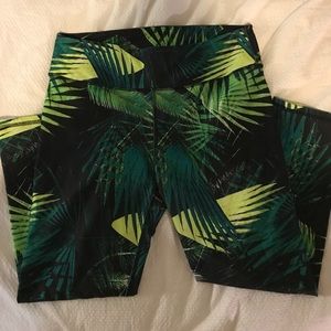 Fabletics Cropped Legging