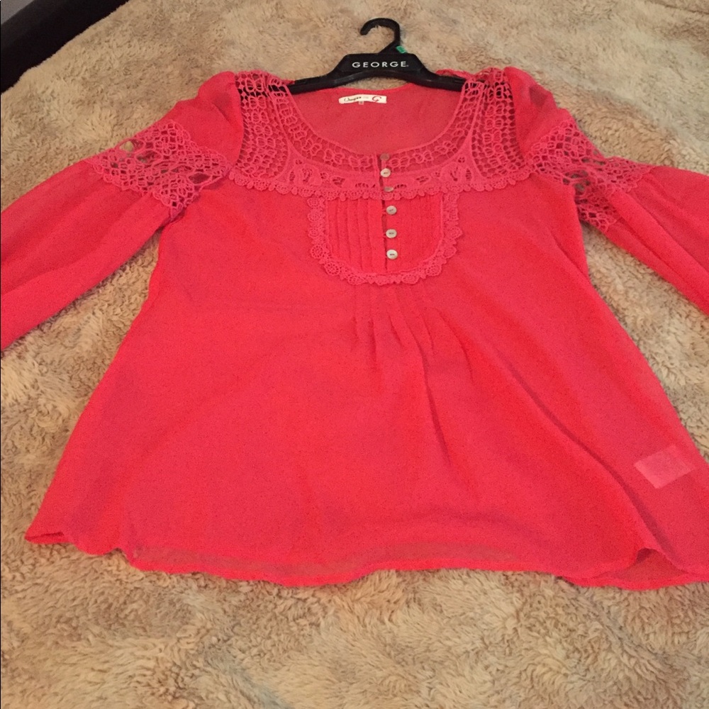 Pink lace shirt, perfect for spring and summer