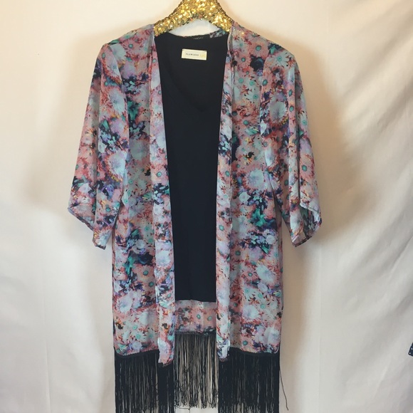 Lilac Fringe Floral Kimono - Picture 2 of 4