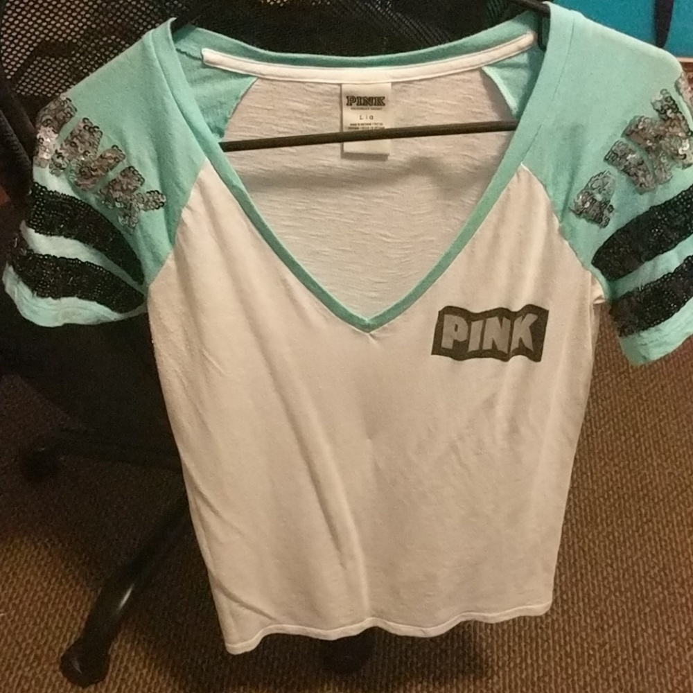 Sz L VS shirt