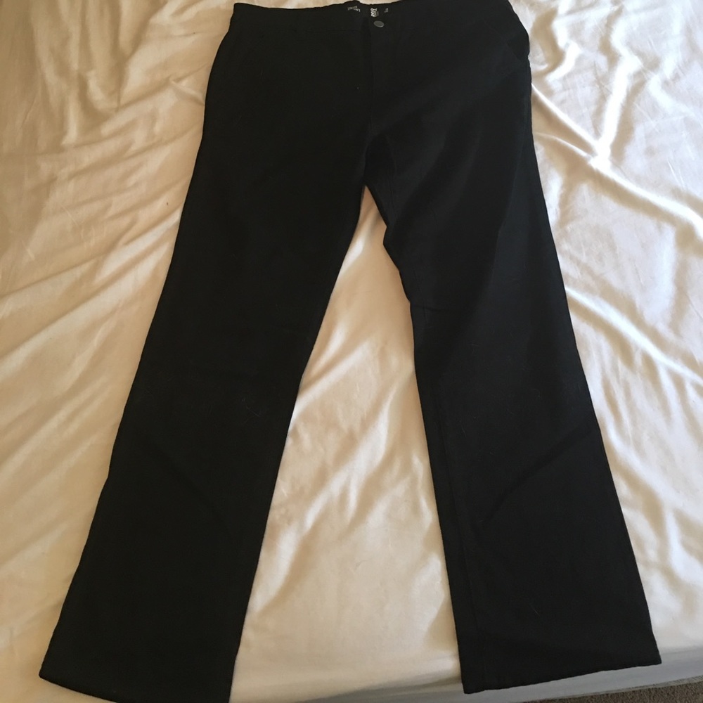 Men's black slacks. Tillys. 38 32