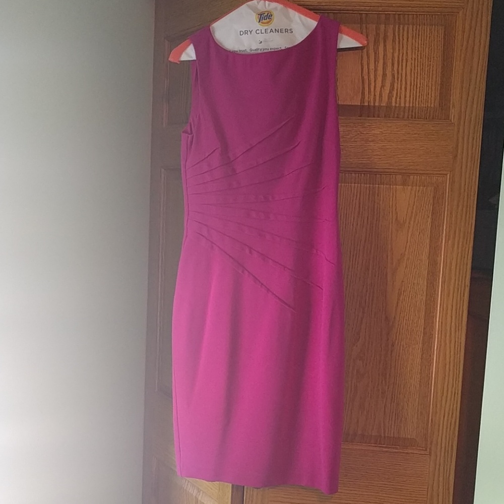 Fushia dress - Picture 1 of 3