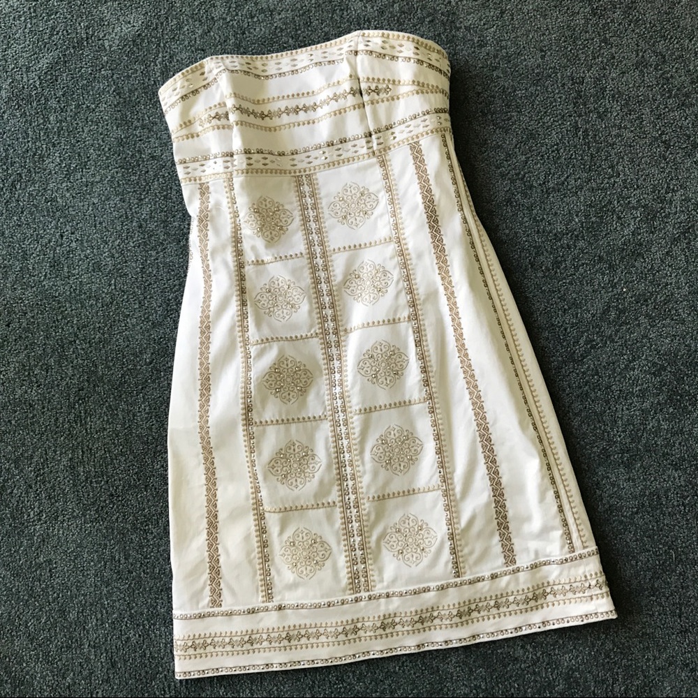 🌟SALE🌟 WHBM White & Gold Dress