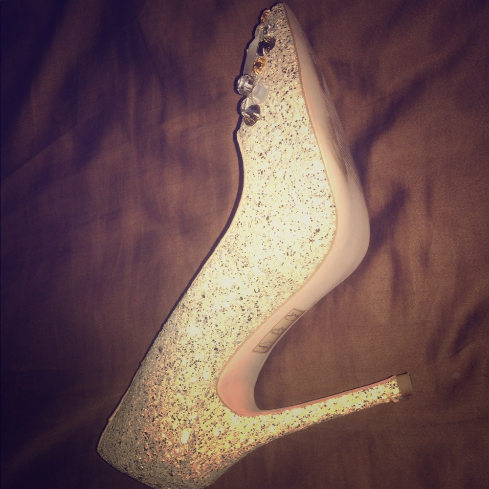 Beautiful sparkly shoes