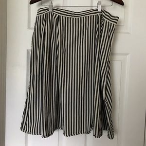 Forever 21+ Striped Skirt w/ Pockets