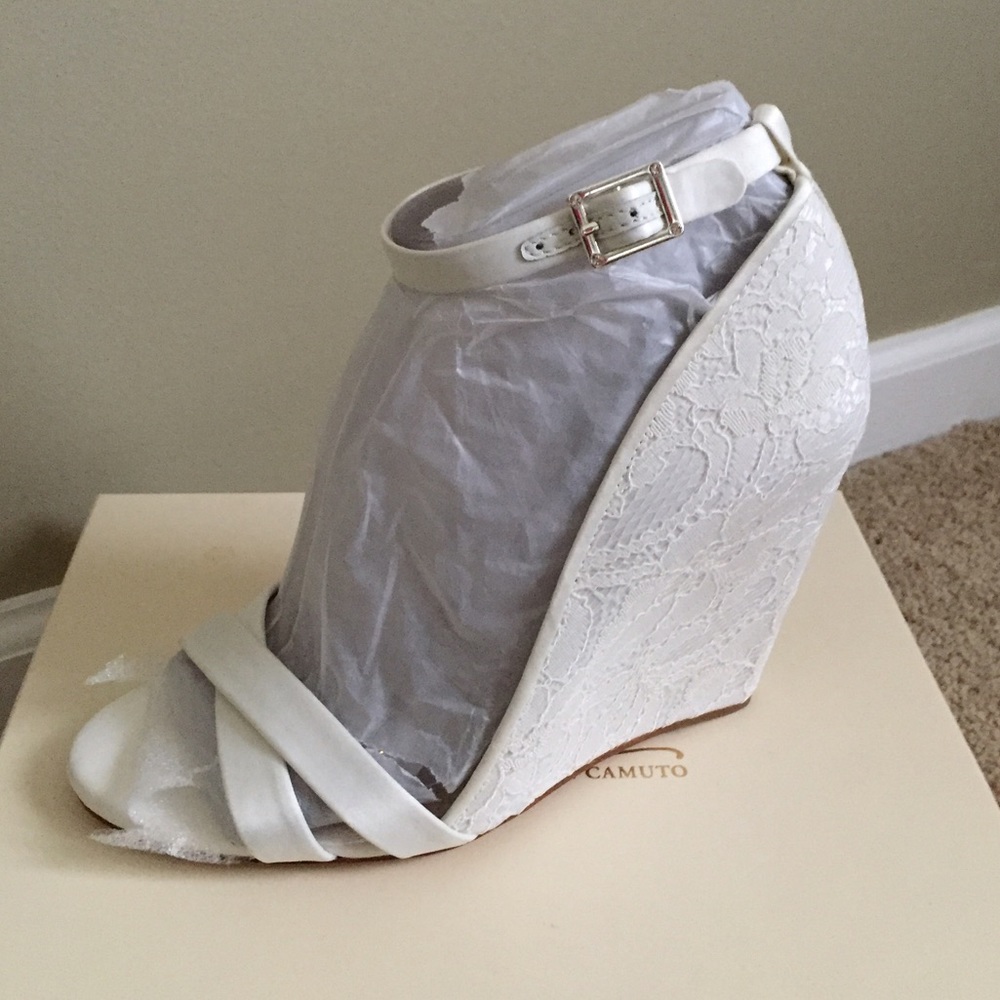 IM-LILO White lace wedge heel