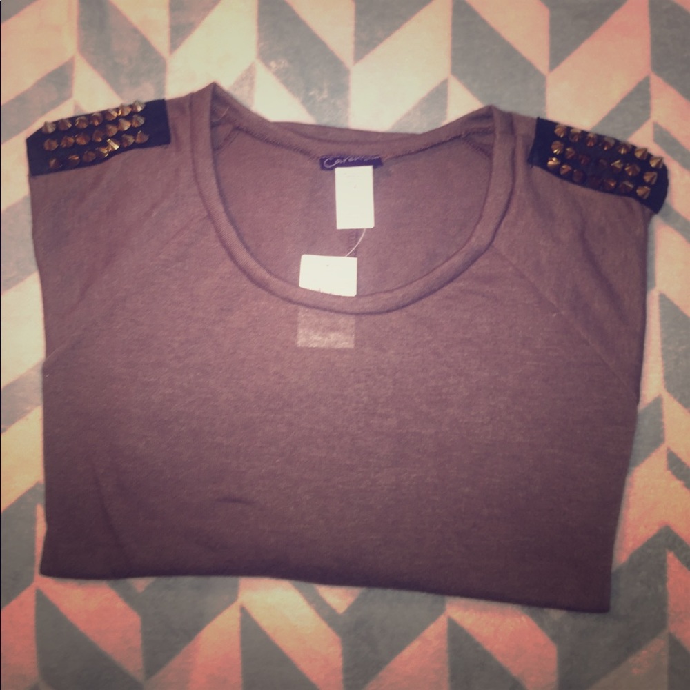 Dolman sleeve pullover