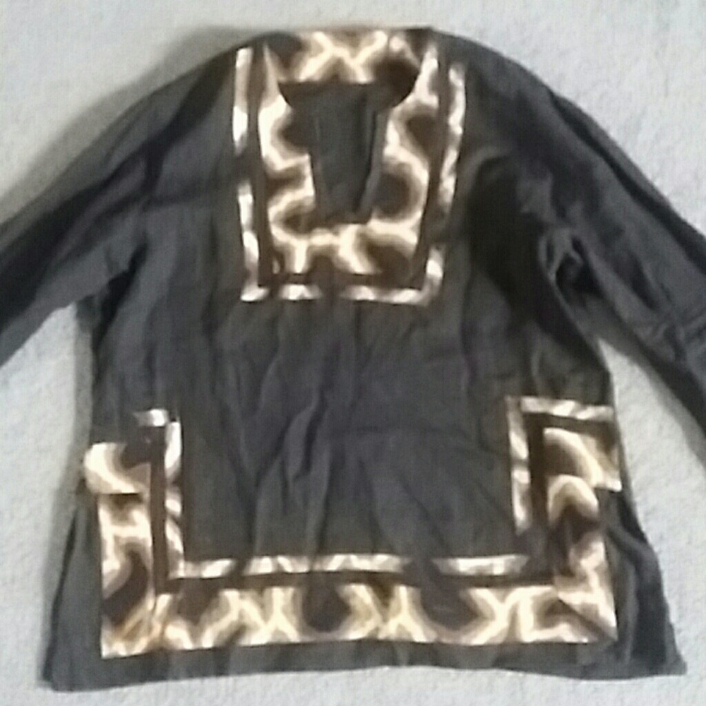 Top - Picture 2 of 3