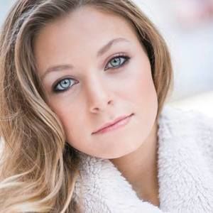 Meet your Posher, Hayley