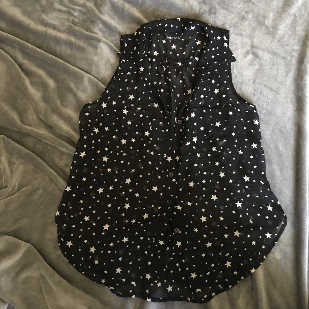 Sleeveless Button up