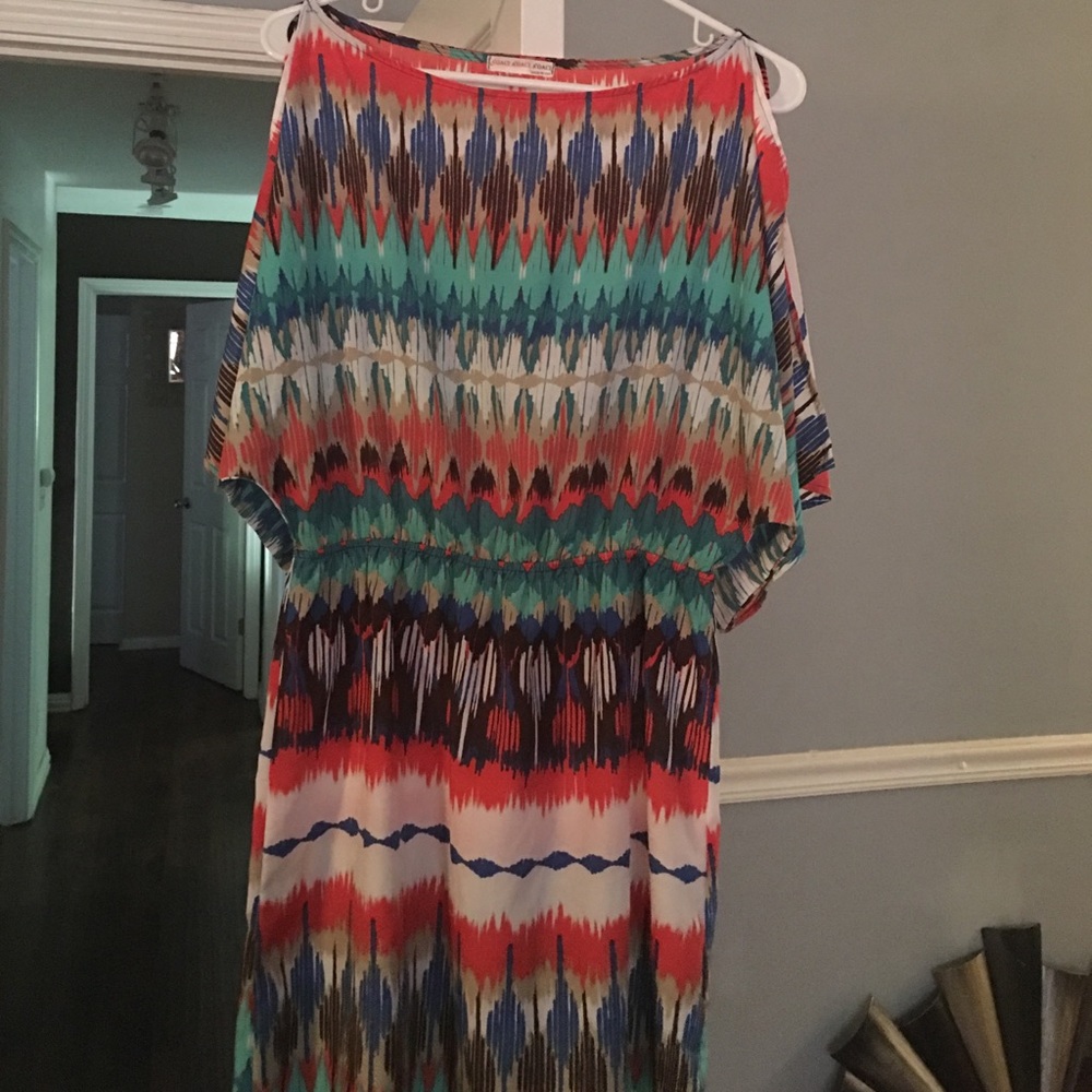 Cute dress or top multi colored perfect for summer