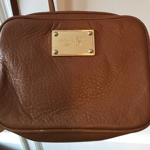 MICHAEL KORS BROWN CROSSBODY