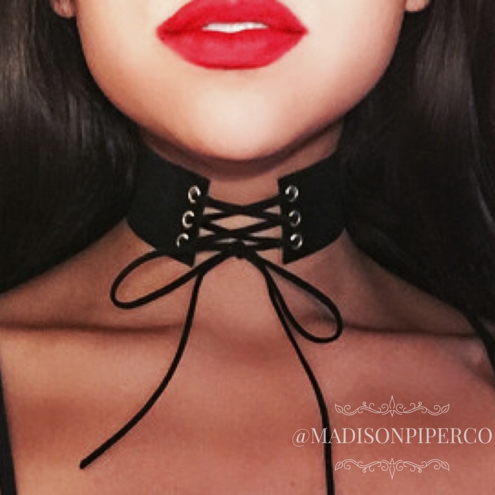"Kim" Black Suede Lace Up Choker - Picture 4 of 5