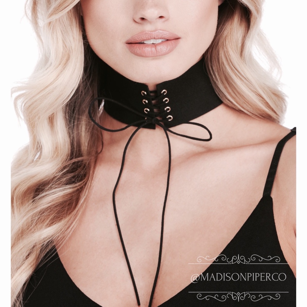 "Kim" Black Suede Lace Up Choker - Picture 2 of 5