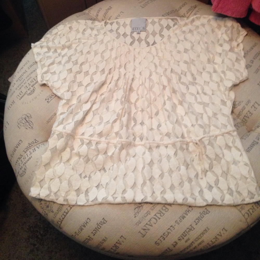 Addison white lace tee size medium