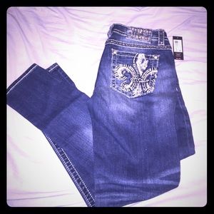 Signature Miss Me Fleur De Lis