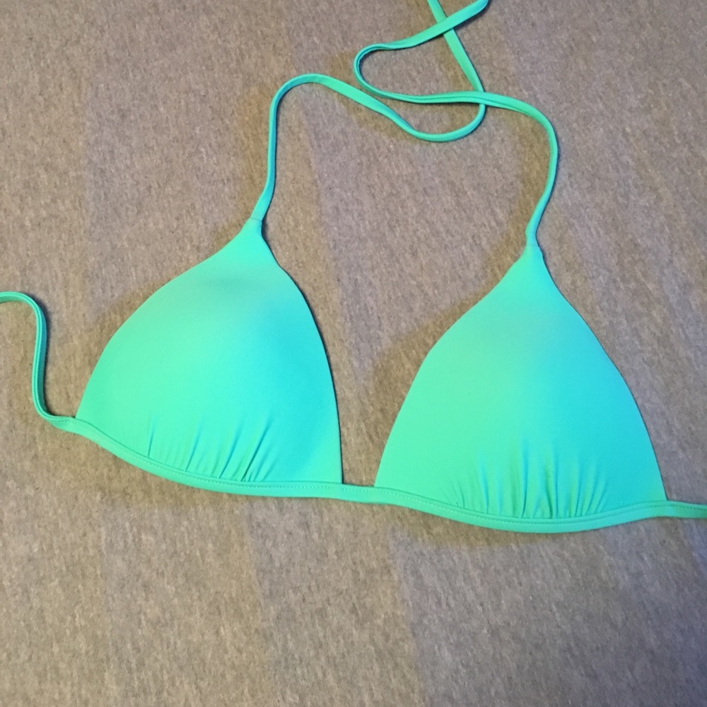 Hot water swimsuit top size medium. Worn <5x