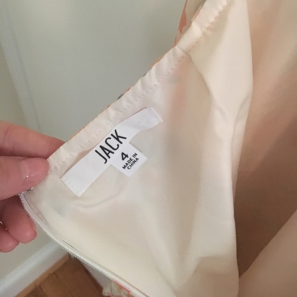 BB Dakota floral open back dress - Picture 3 of 3