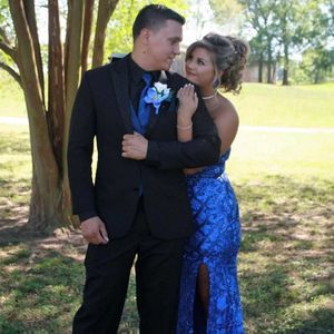 Meet your Posher, Faythe