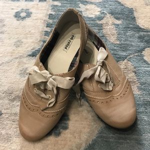 Nude Oxford Flats Size 7