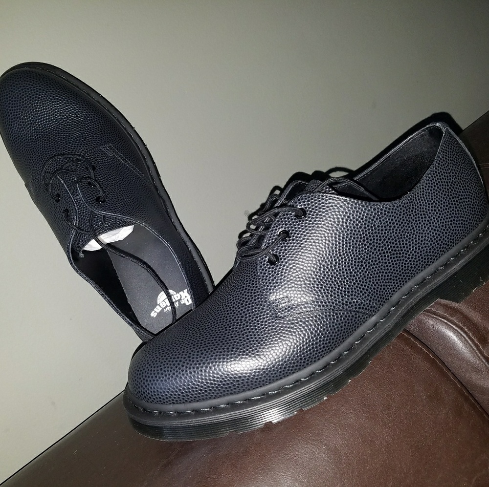 Men's leather Doc Martens NEW