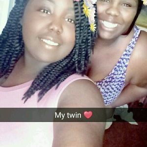 Meet your Posher, Celeste