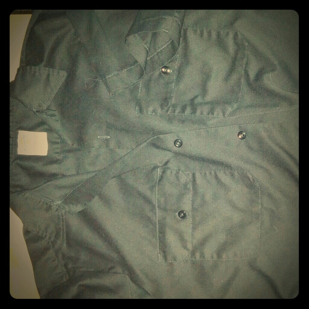 Dickies Black button up short sleeve shirt