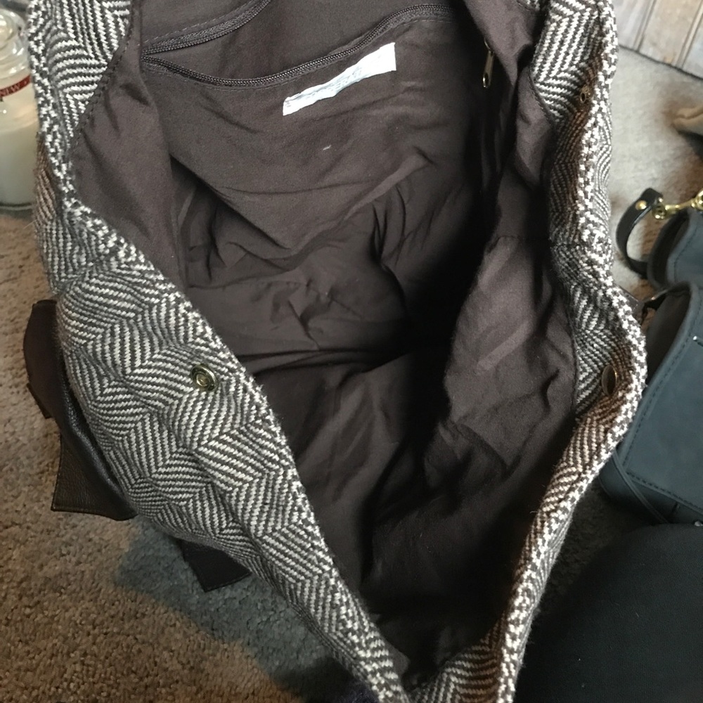 Backpack - Picture 2 of 3