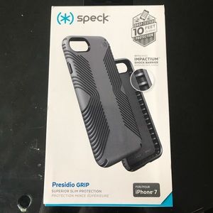 Speck Presidio Grip Case