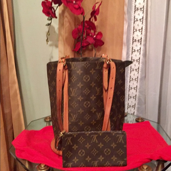 Louis Vuitton Handbags - HOLD 4 JASMINE. POUCH ONLY LV  POUCH only.