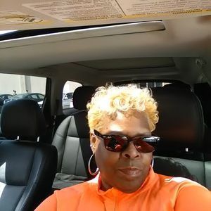 Meet your Posher, Yvonne