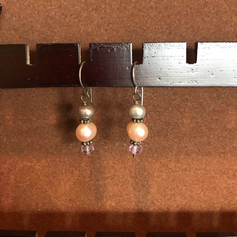 Pearl dangly earrings