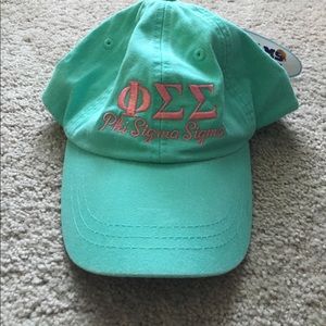 Phi Sigma Sigma hat
