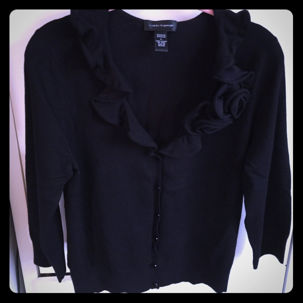 Cable & Gauge Rayon button down blouse.