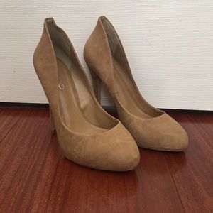 Aldo GUILLEREAULT Suede Pumps in Camel 36