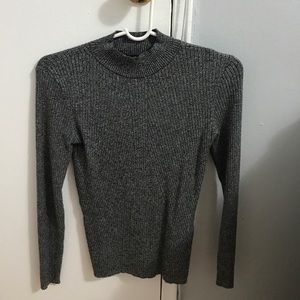 H&M Mock Turtle Neck M