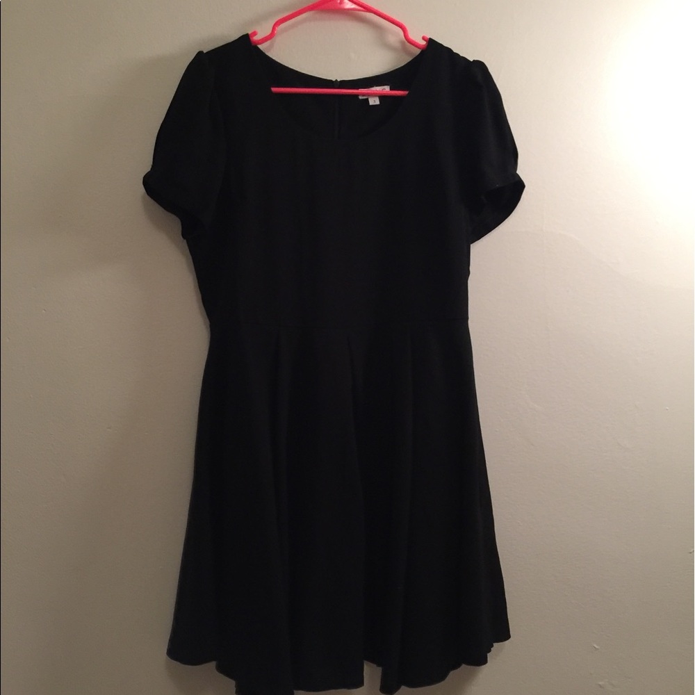 ModCloth Kling Black Structured Dress Classic LBD