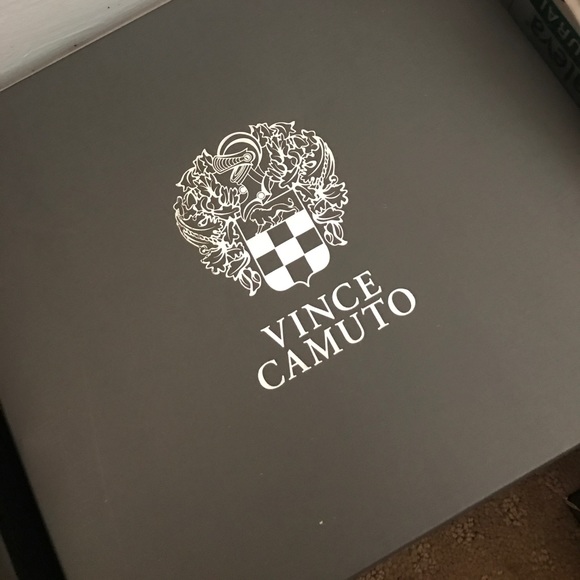 Vince Camuto heels - Picture 2 of 5