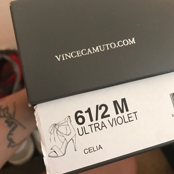 Vince Camuto heels - Picture 4 of 5