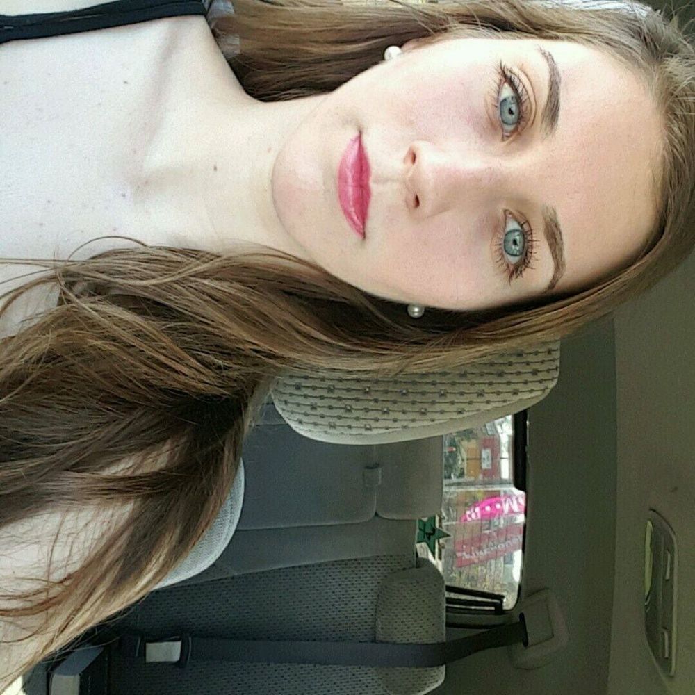 Meet your Posher, Camille