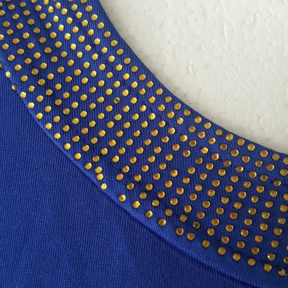 Dress - Picture 2 of 4