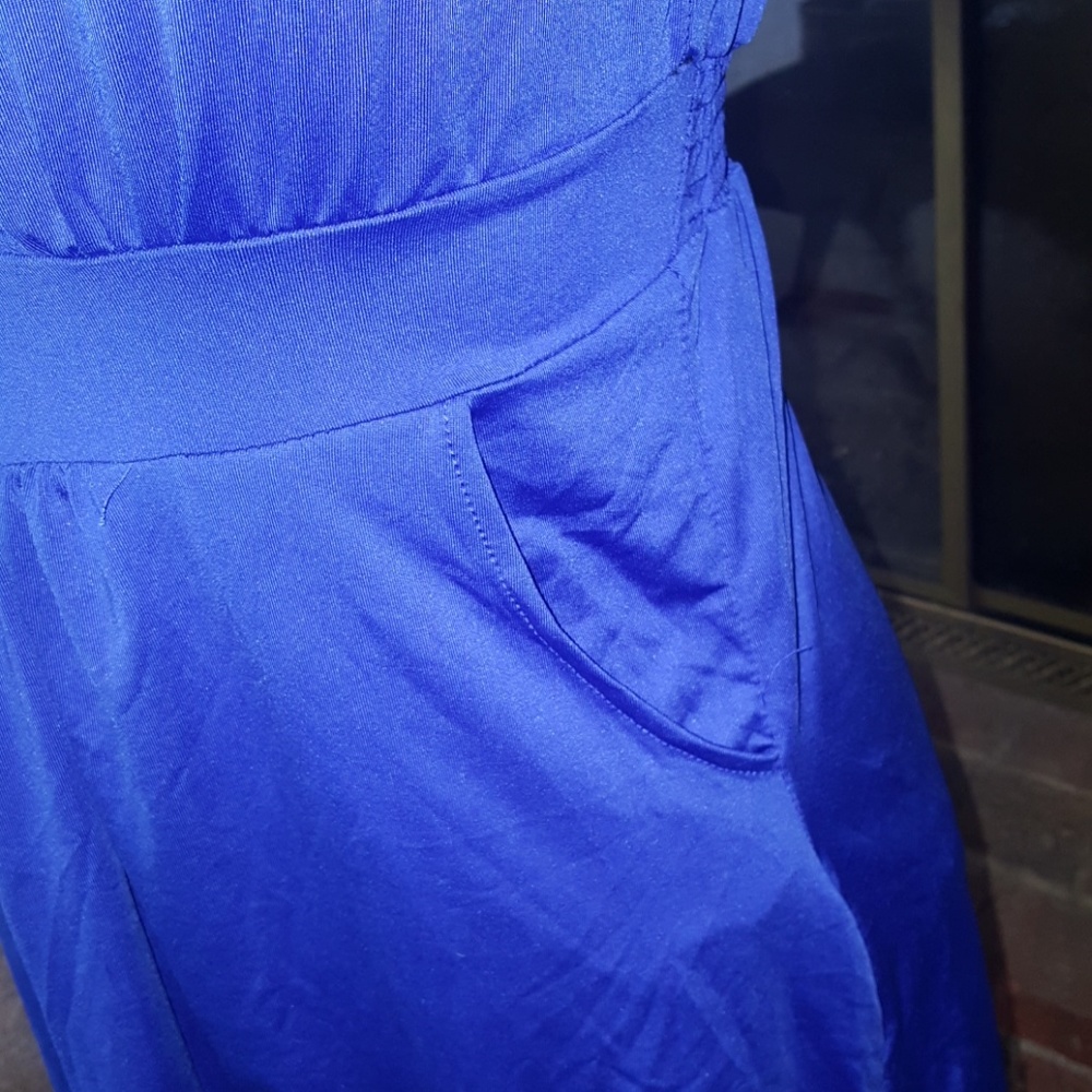Dress - Picture 3 of 4